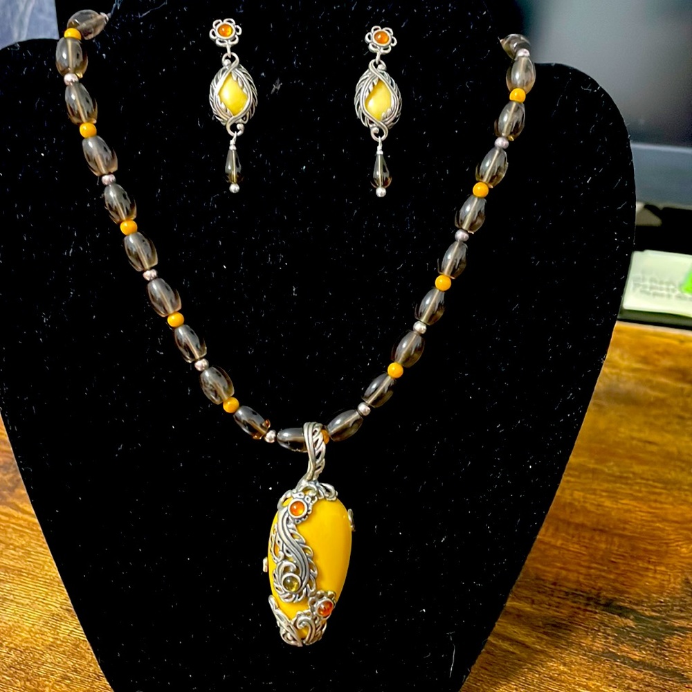 Carolyn Pollack 925 Sterling reversible enhancer necklace and earrings.